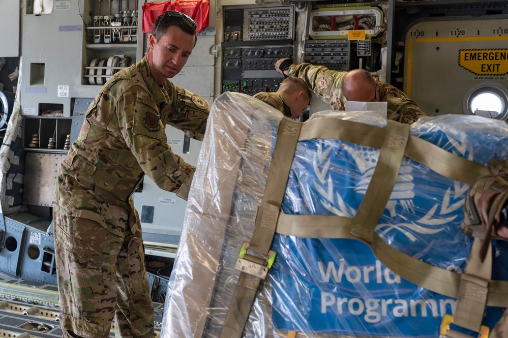 U.S. Air Force delivers aid to Gaza