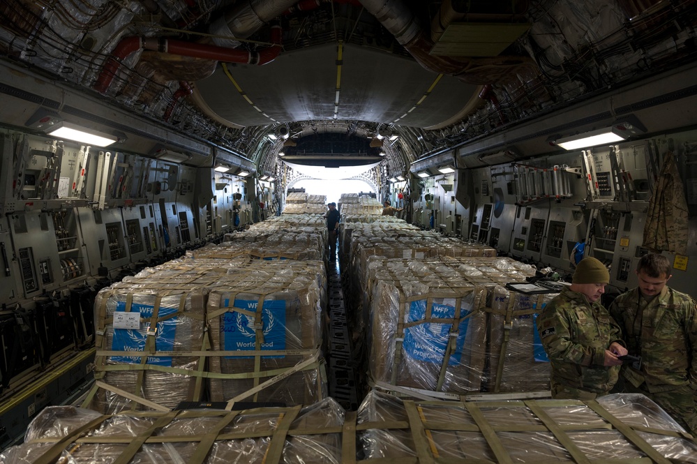 U.S. Air Force delivers aid to Gaza