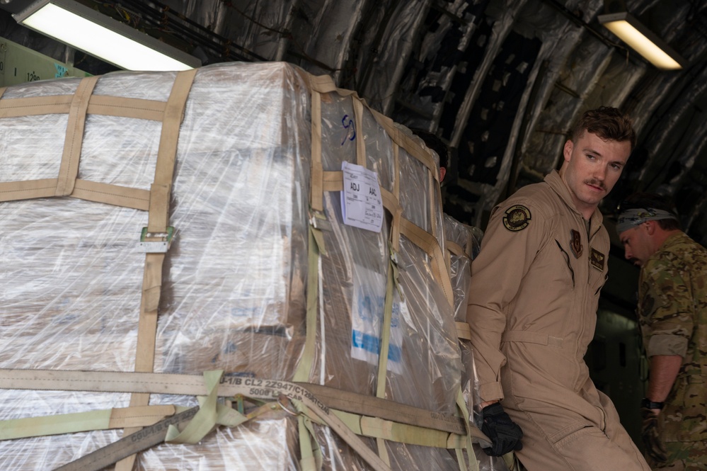 U.S. Air Force delivers aid to Gaza