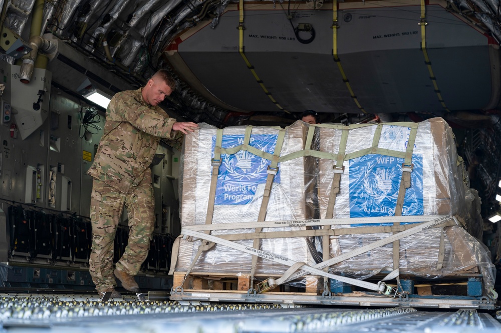 U.S. Air Force delivers aid to Gaza