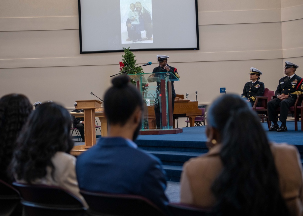 Recruit Training Command Holds Retirement Ceremony