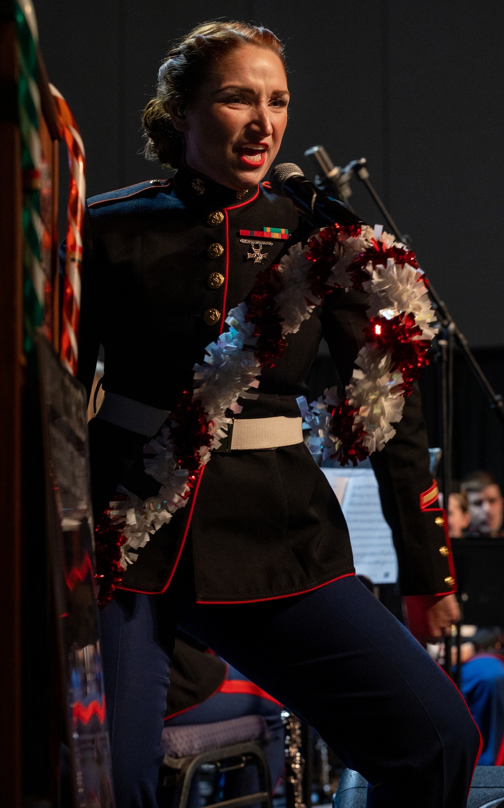 Marine Forces Reserve band hosts holiday concert