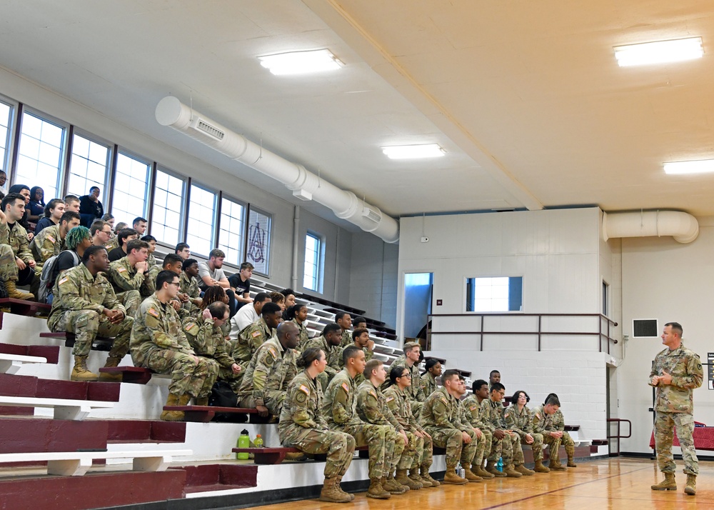 AMCOM CSM speaks with ROTC cadets about service, teamwork, feedback