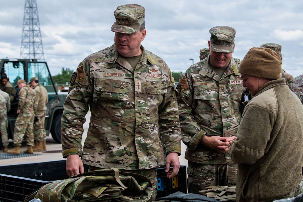 COMAFSOC visits 137th Citizen Air Commandos