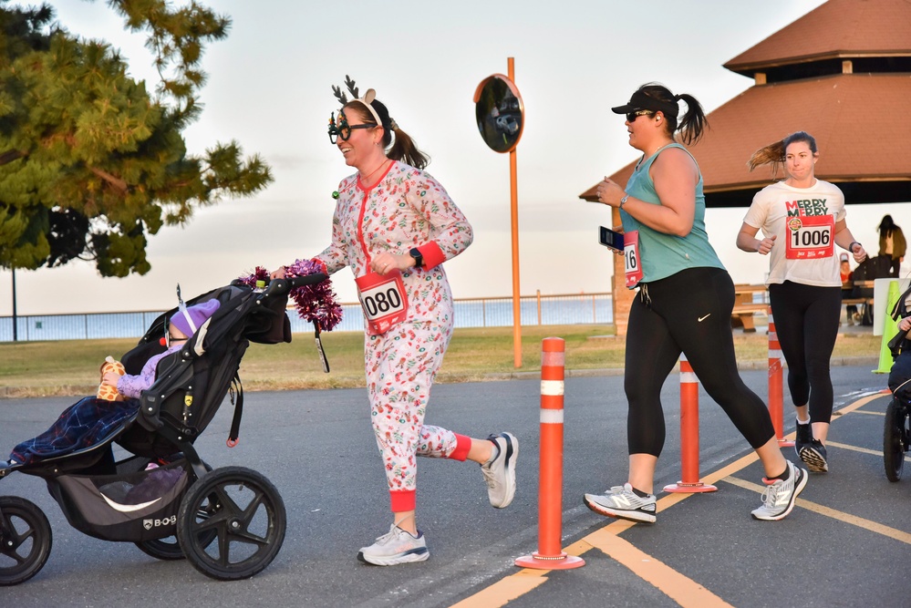 Jingle Bell 5K Run at Yokosuka Naval Base