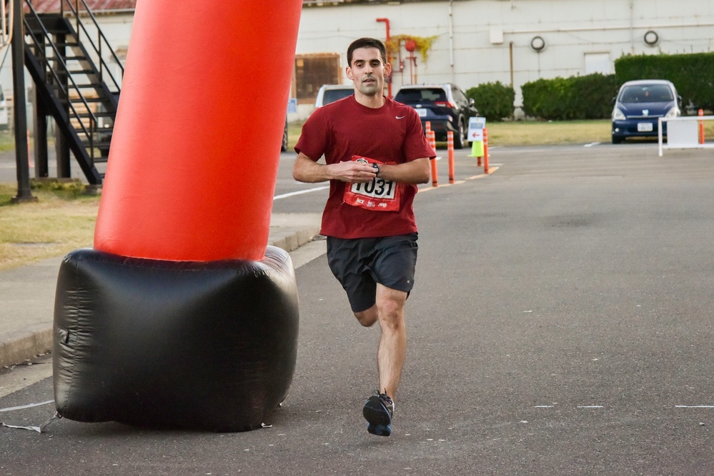 Jingle Bell 5K Run at Yokosuka Naval Base