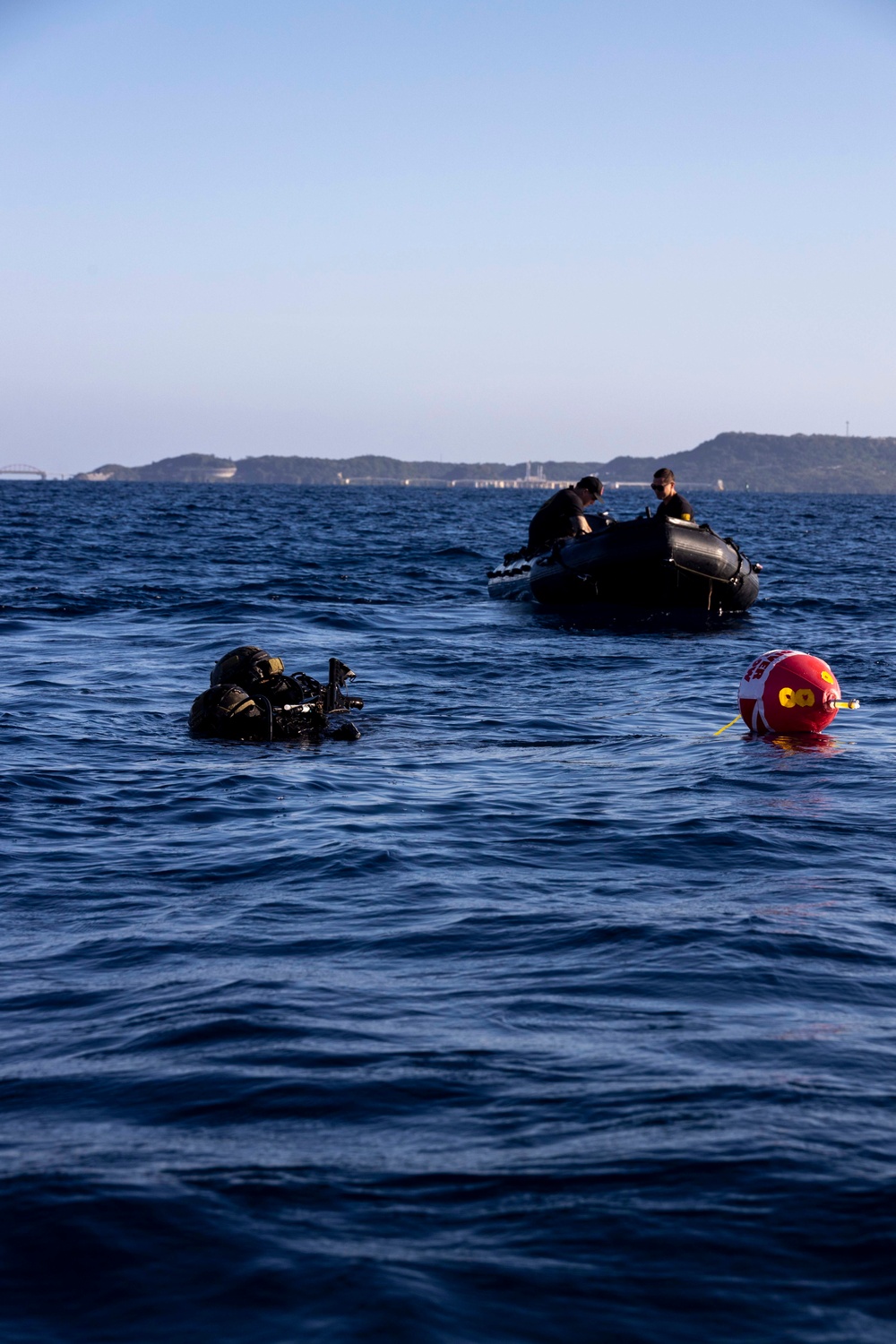 Scuba at Sunset: 31st Marine Expeditionary Unit’s Maritime Raid Force Dive Reconnaissance Team