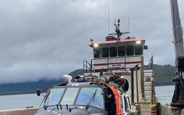 Coast Guard recovers crashed helicopter from Read Island, Alaska