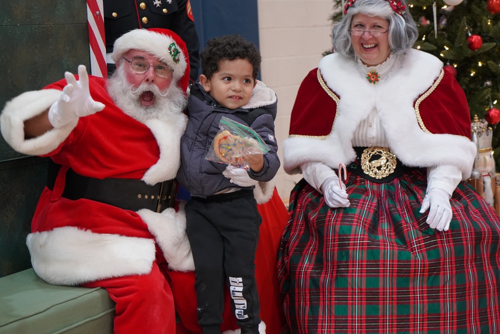 Santa visits Naval Weapons Station Yorktown during annual Winter Wonderland event