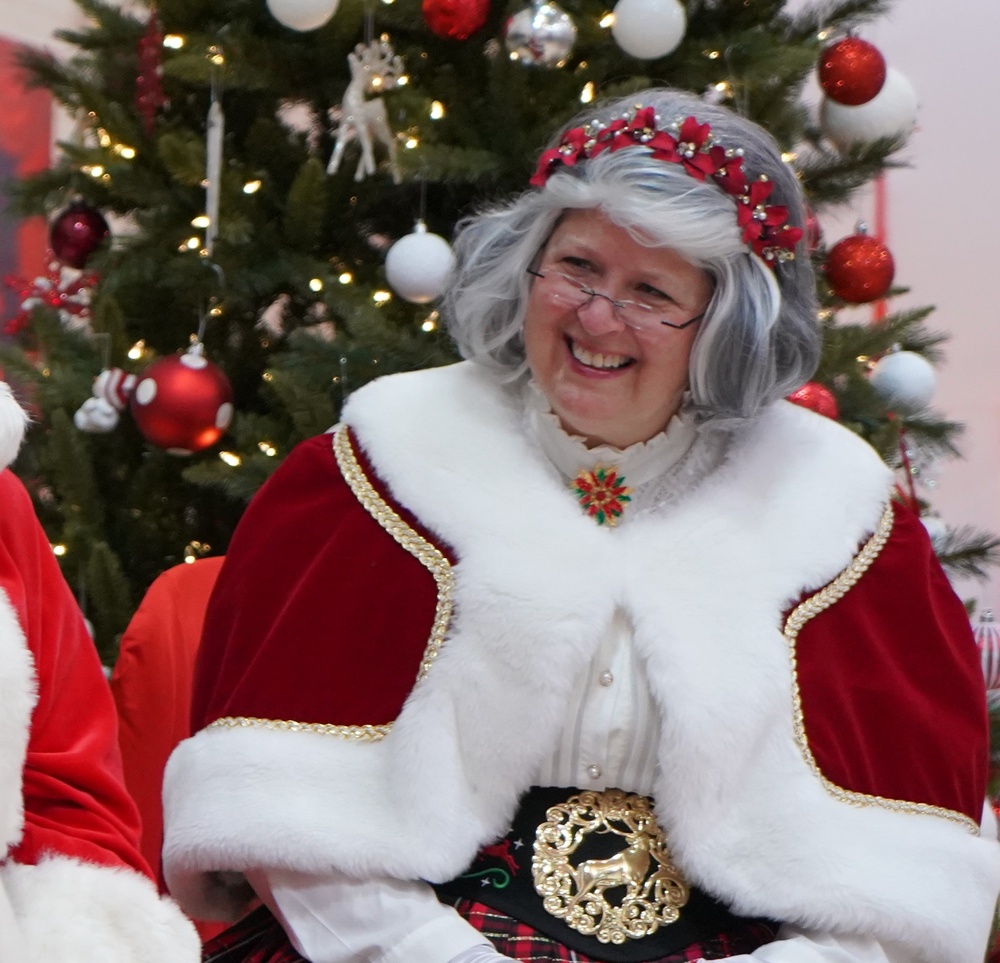 Santa visits Naval Weapons Station Yorktown during annual Winter Wonderland event