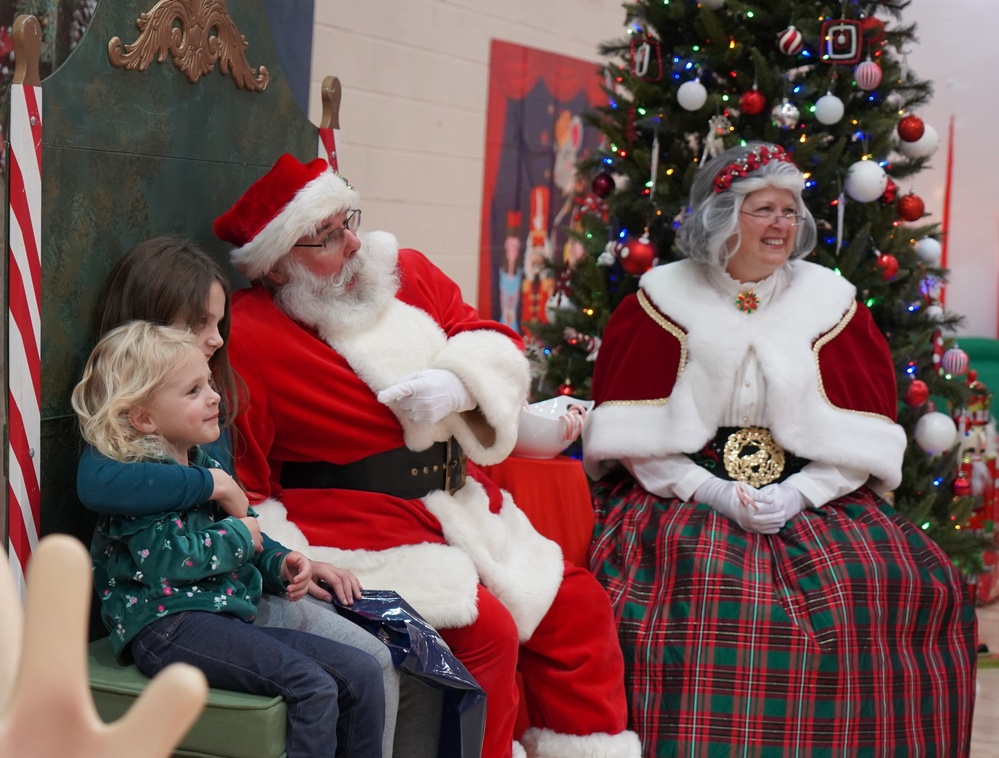 Santa visits Naval Weapons Station Yorktown during annual Winter Wonderland event