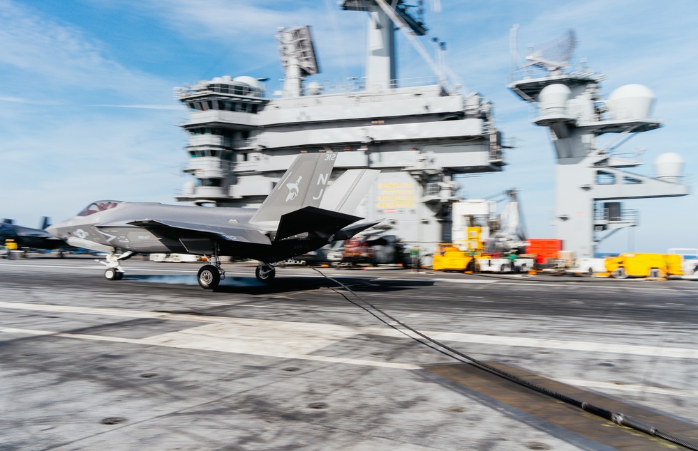 F-35C Lightning II Traps on USS George Washington