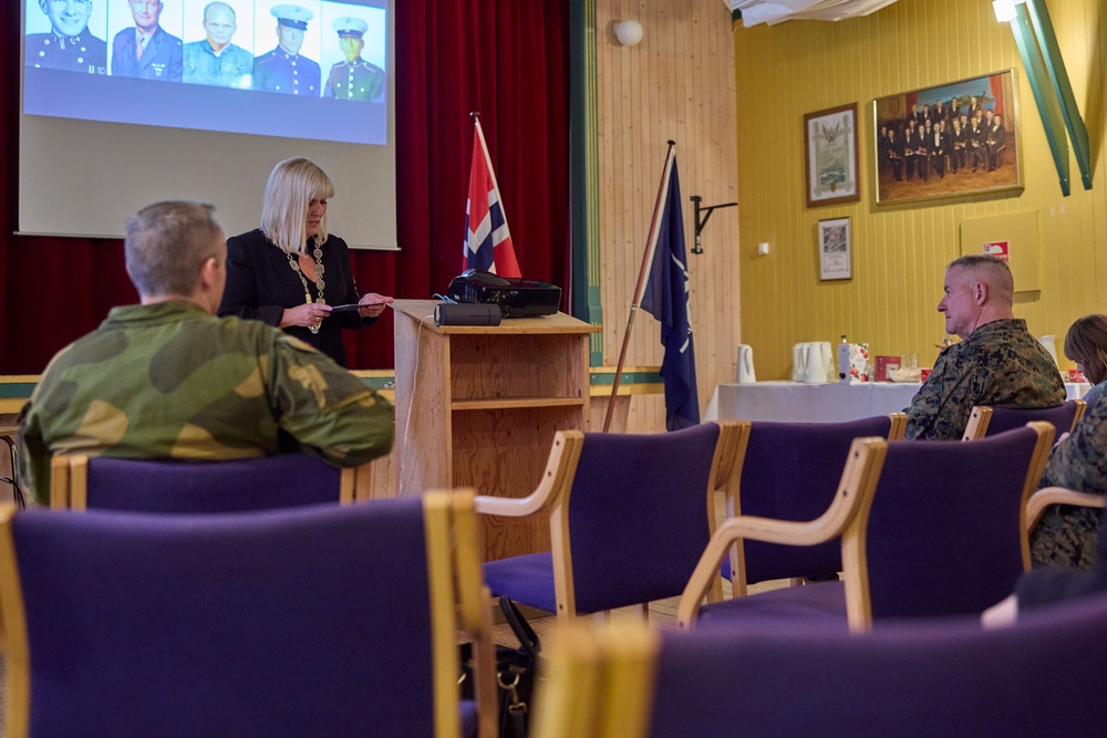 Maj. Gen. Sofge greets the Mayor and residents of Harstad