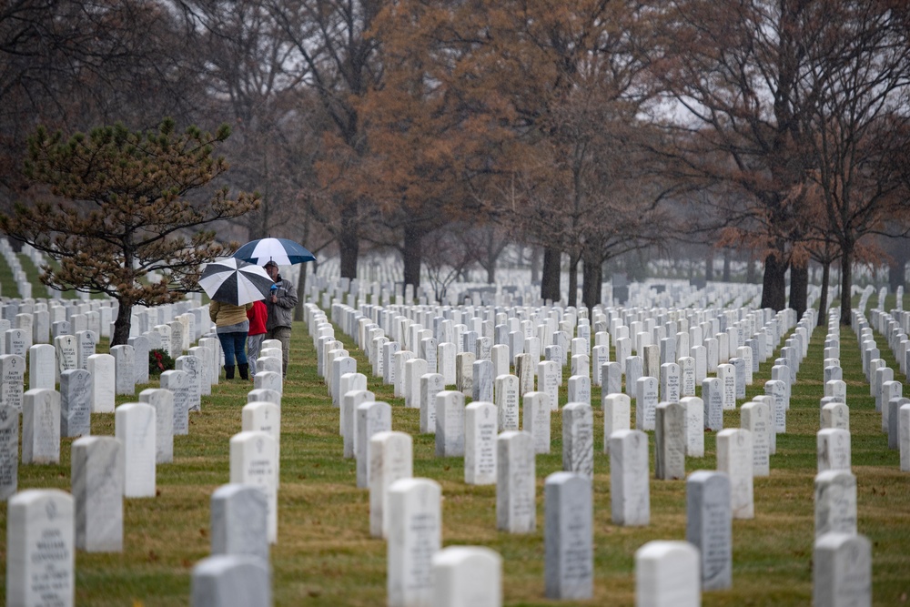 Wreaths Across America Family Pass Holder Day