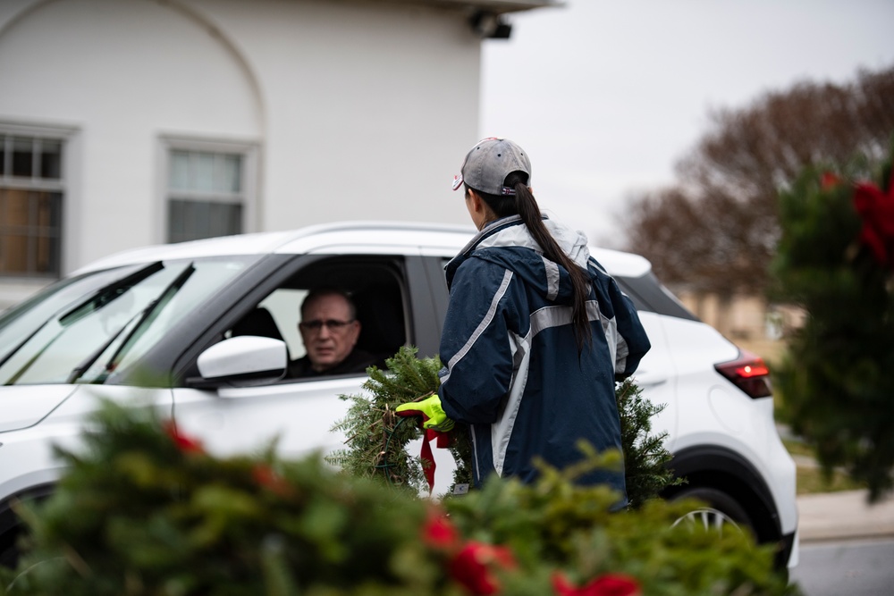 Wreaths Across America Family Pass Holder Day