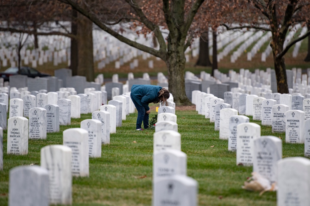 Wreaths Across America Family Pass Holder Day