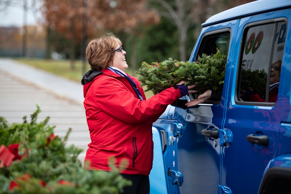 Wreaths Across America Family Pass Holder Day