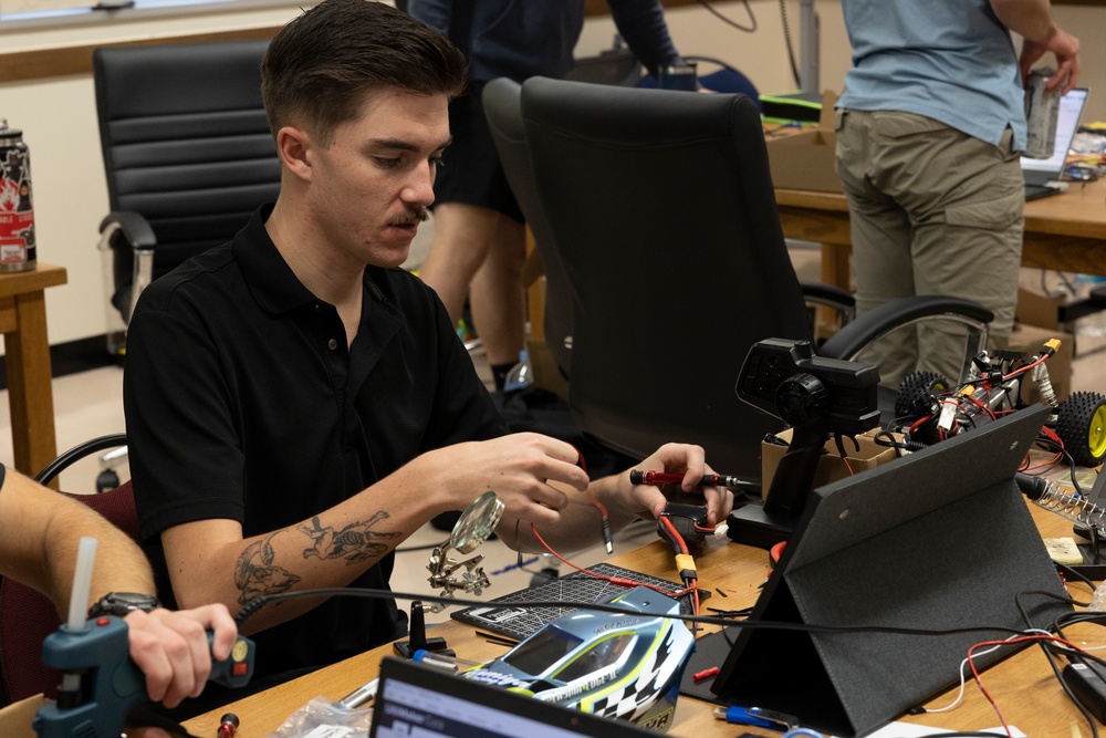 III Marine Expeditionary Force Marines participate in Innovation Boot Camp