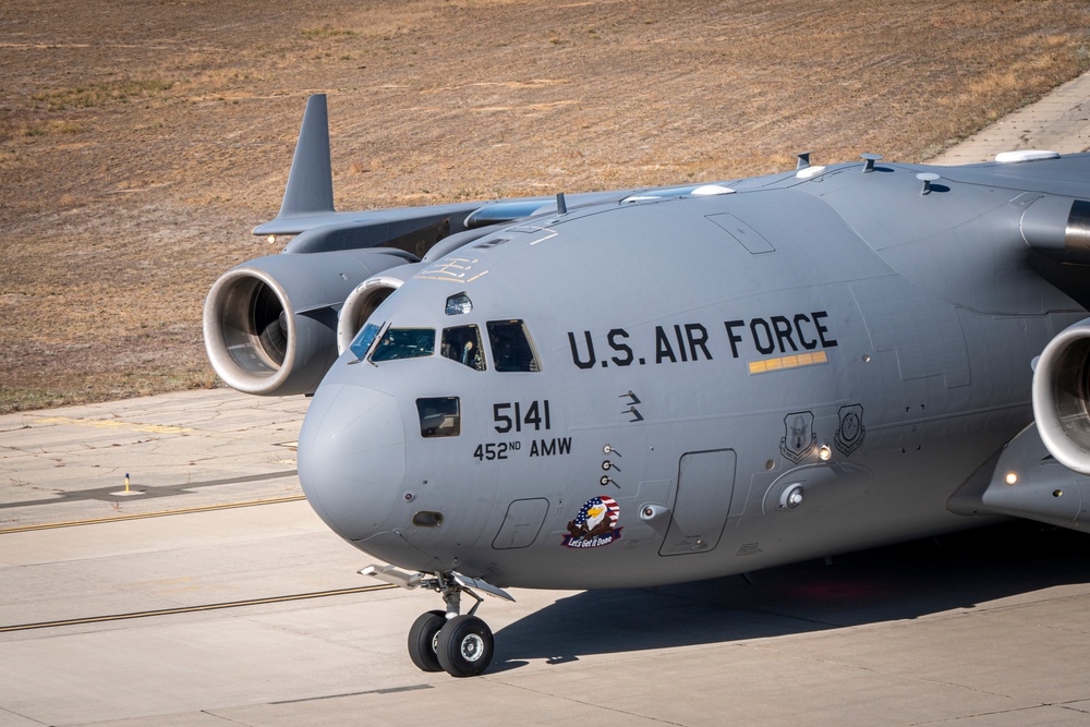 C-17 Globemaster III Elephant Walk