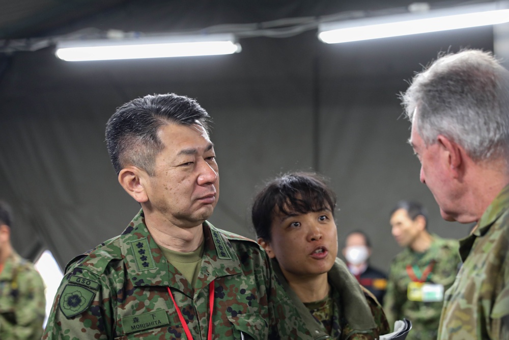 Yama Sakura 85: Gen. Yasunori Morishita Visits Exercise Site