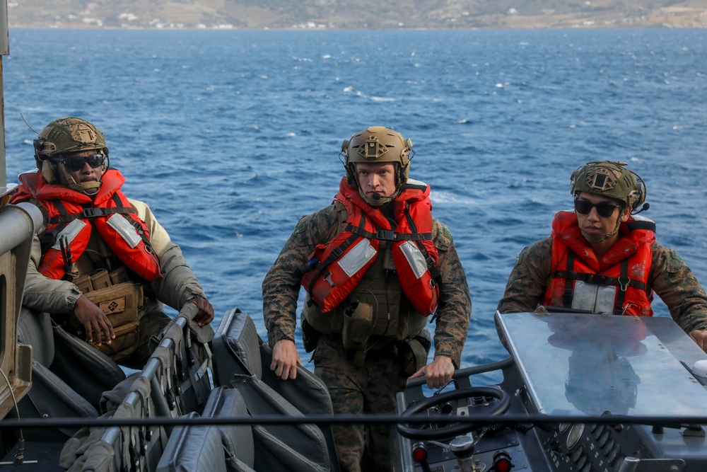 USS Mesa Verde Small Boat Operations