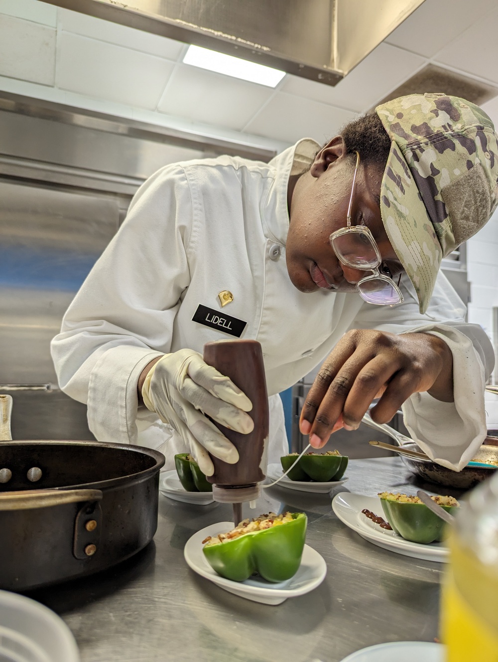 10th Mountain Division culinary specialists test their skills at Chef of the Quarter cookoff