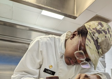 10th Mountain Division culinary specialists test their skills at Chef of the Quarter cookoff
