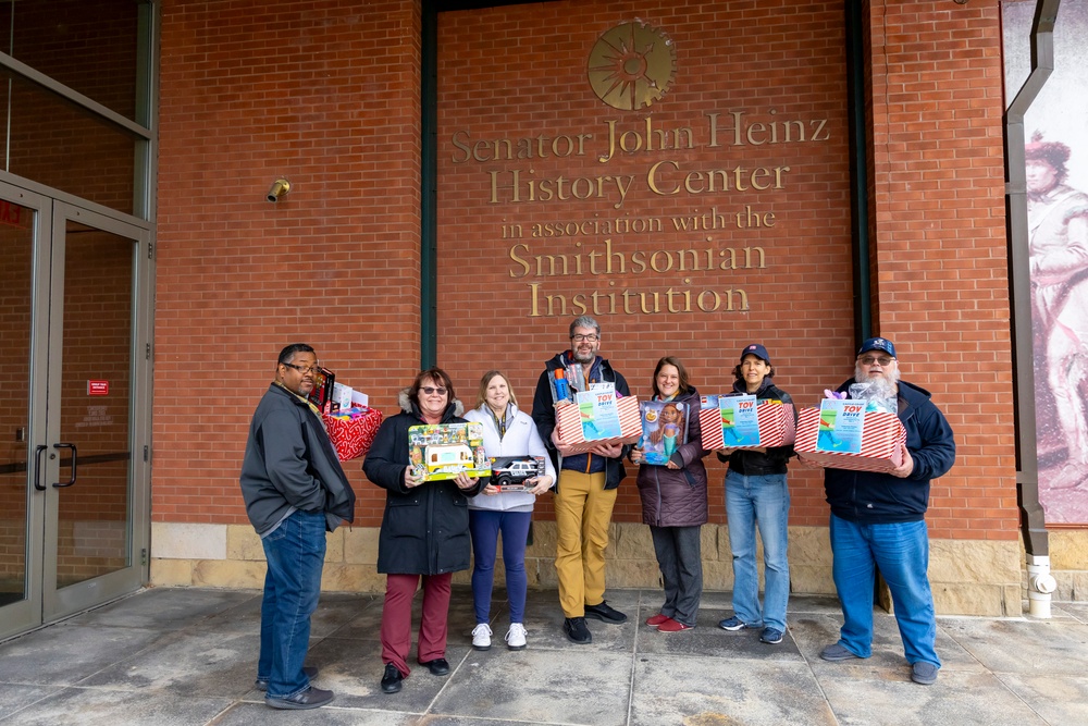DVIDS Images Pittsburgh District delivers annual toy drop donation [Image 7 of 7]