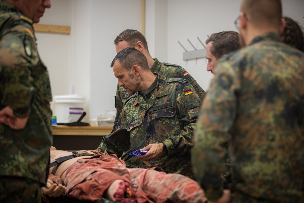 Members of the Bundeswehr Medical Academy from Munich visit CATC