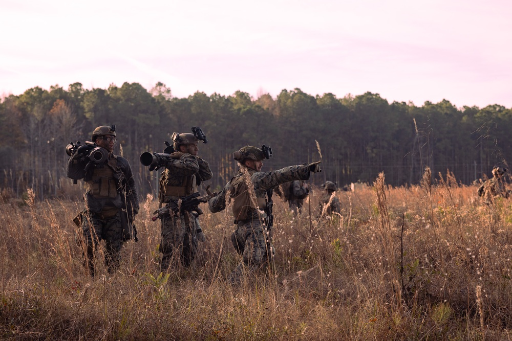 3/2 Marines Conduct Maneuver Element Training