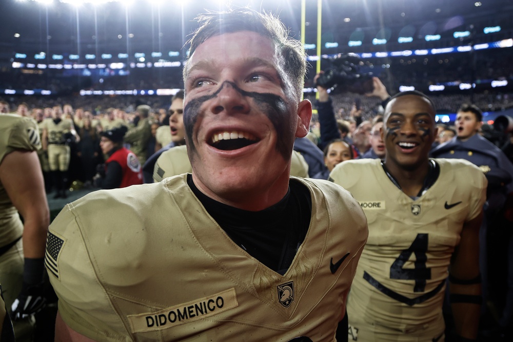 Army Football claims commander's-in-chief's trophy with 17-11 win over Navy