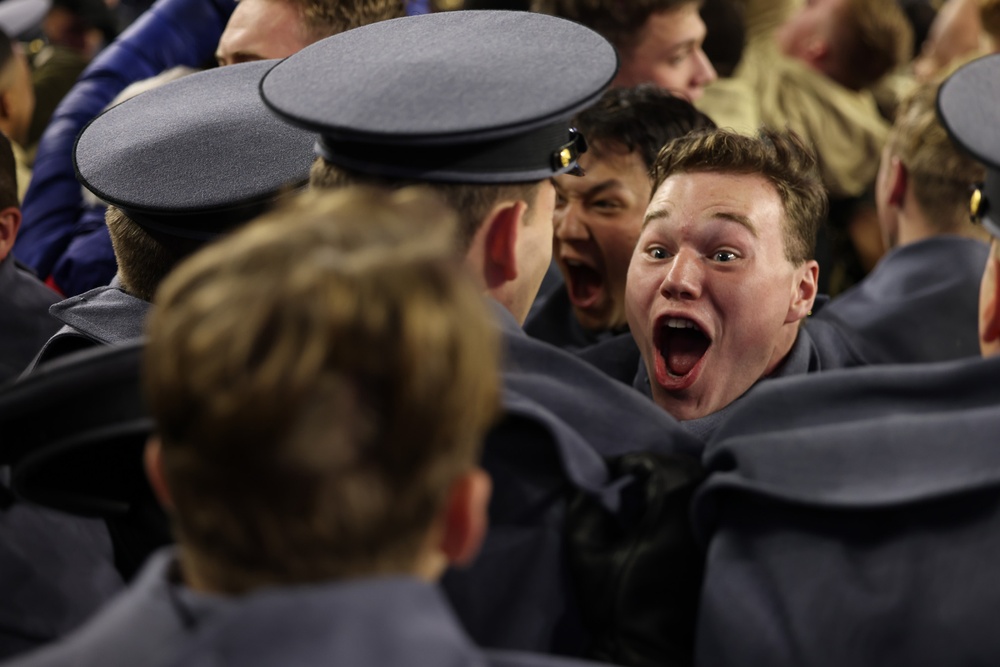 Army Football claims commander's-in-chief's trophy with 17-11 win over Navy