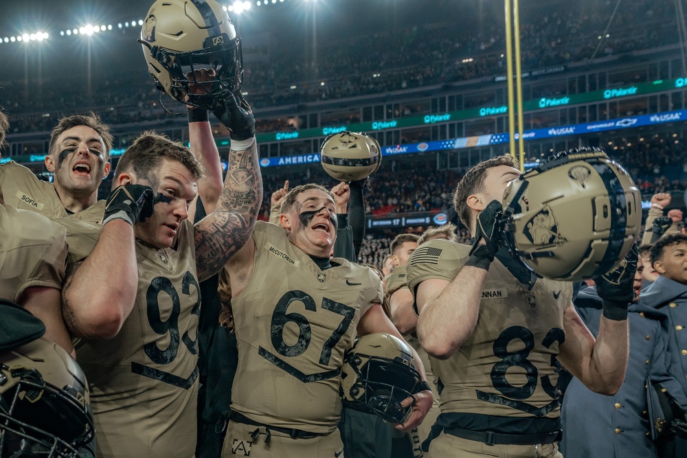 Army Football claims commander's-in-chief's trophy with 17-11 win over Navy