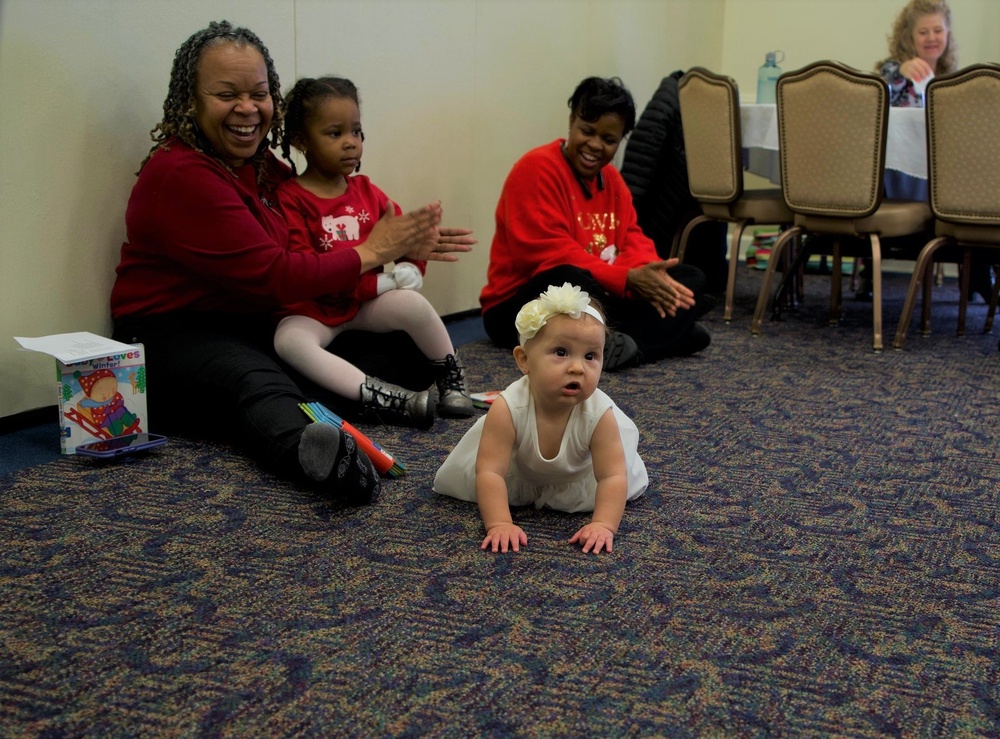 New Parent Support Group ends the year with fun holiday social