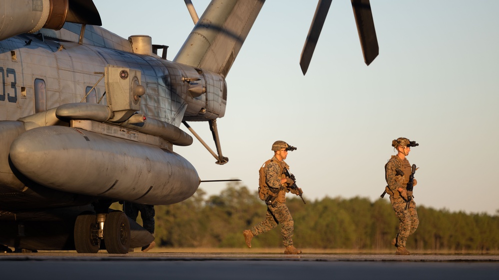 Fleet Marine Forces participate in Raven 24 alongside MARSOC