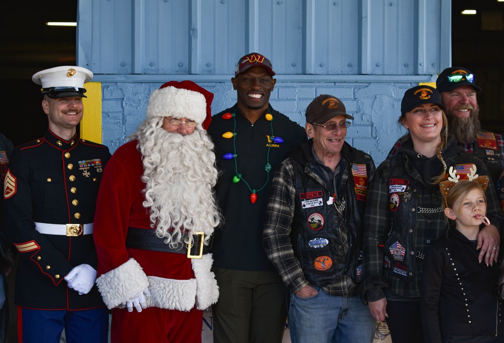 Fredericksburg Toys for Tots donation drive