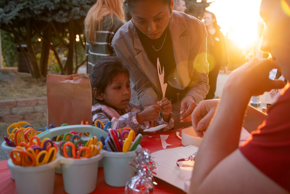 Camp Pendleton hosts toy building workshop for families