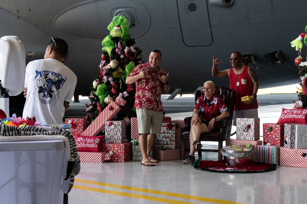 15th Wing Keiki Holiday Party