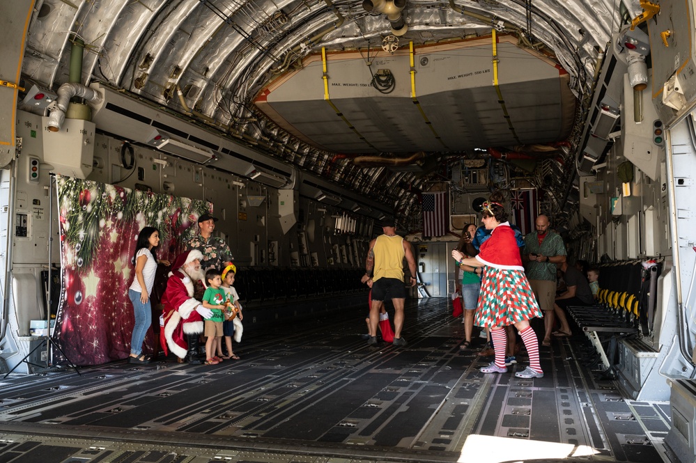 15th Wing Keiki Holiday Party