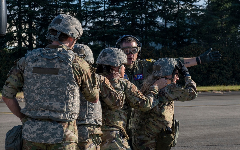 Yokota medics make moves in aeromedical evacuation exercise