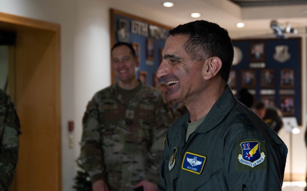 11th Air Force Commander visits 15th Wing