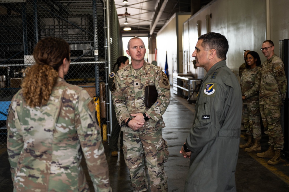 11th Air Force Commander visits 15th Wing