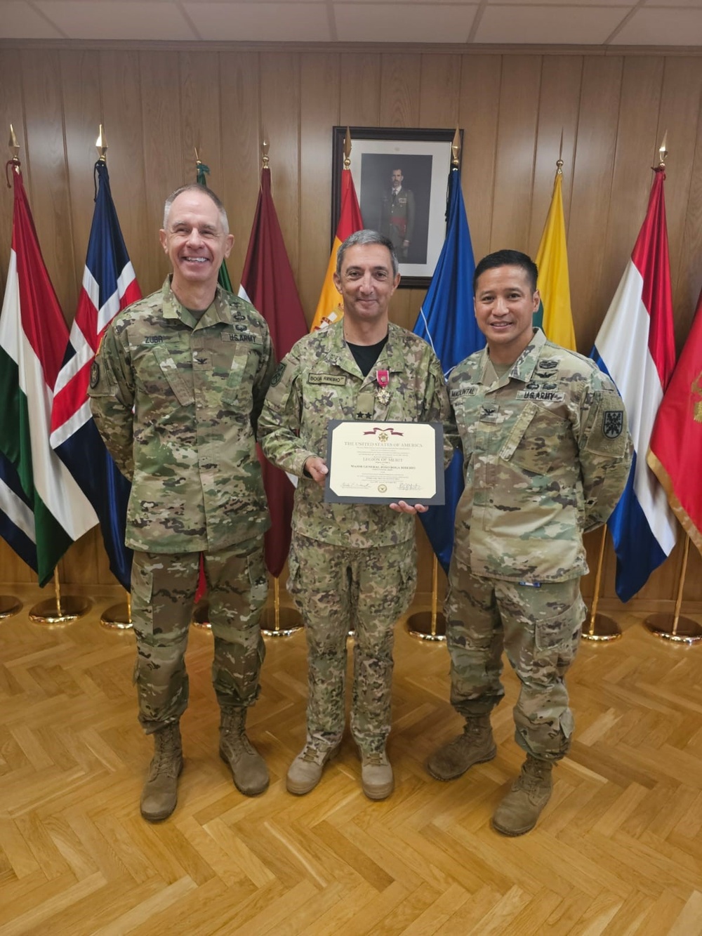 NATO general officer receives high-level U.S. award