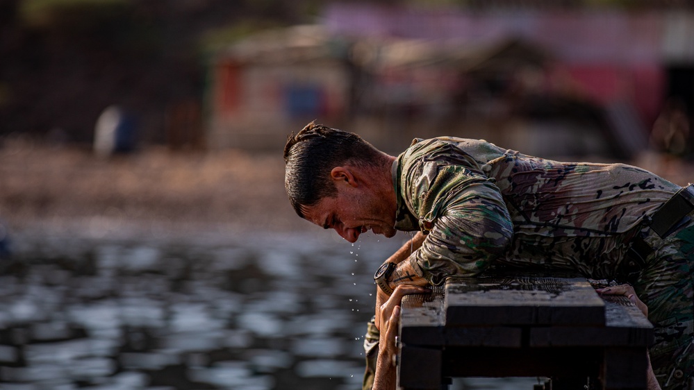 French Desert Commando Course 2023 - Water Obstacle Course