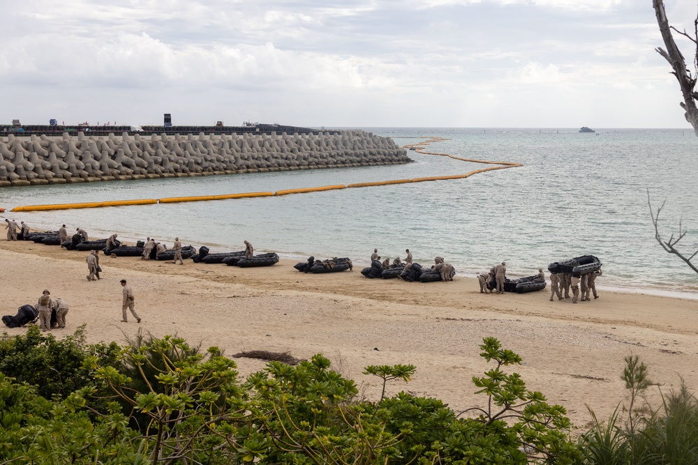 Battalion Landing Team 1/1’s Bravo Company conducts Boat Raid on Kin Blue Beach