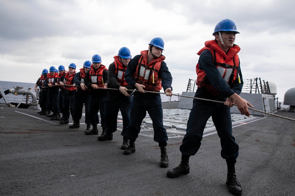 Sterett Conducts Fueling-At-Sea with USNS Yukon