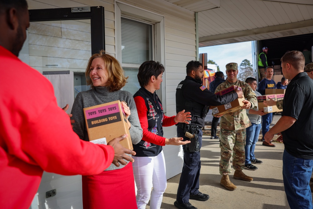 Toys for Tots to receive shipment of 18,000 toys to distribute to local families