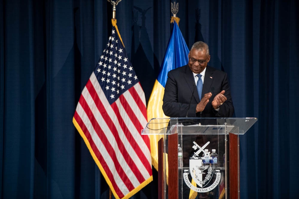 Secretary Austin introduces Ukrainian President Volodymyr Zelenskyy at National Defense University