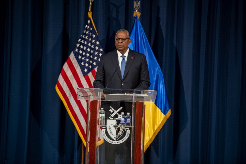 Secretary Austin introduces Ukrainian President Volodymyr Zelenskyy at National Defense University