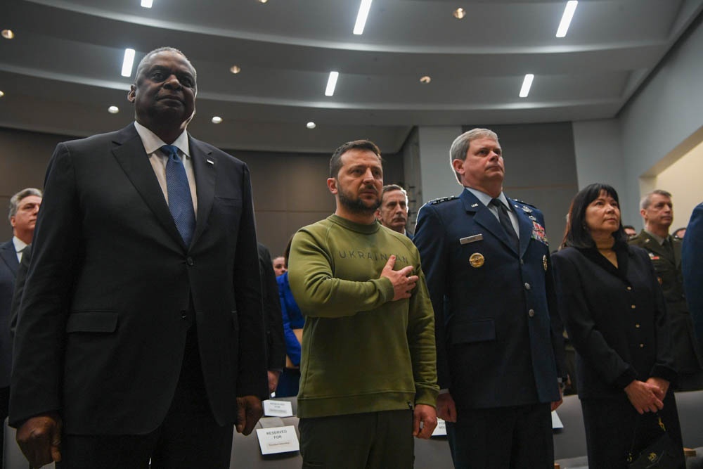 Secretary Austin introduces Ukrainian President Volodymyr Zelenskyy at National Defense University